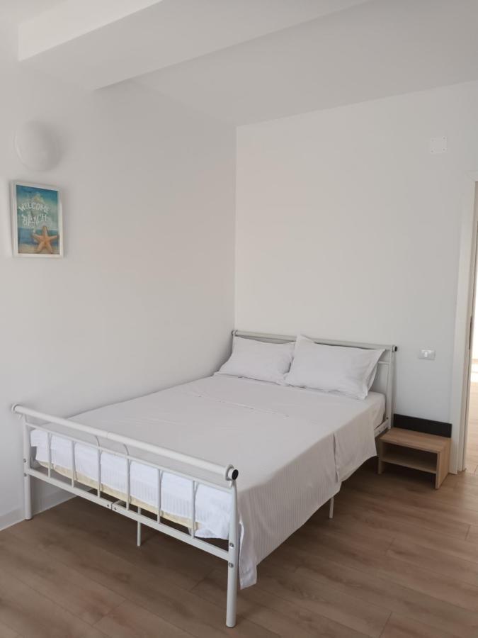 Hotel Vila Cosmin Eforie Nord Esterno foto