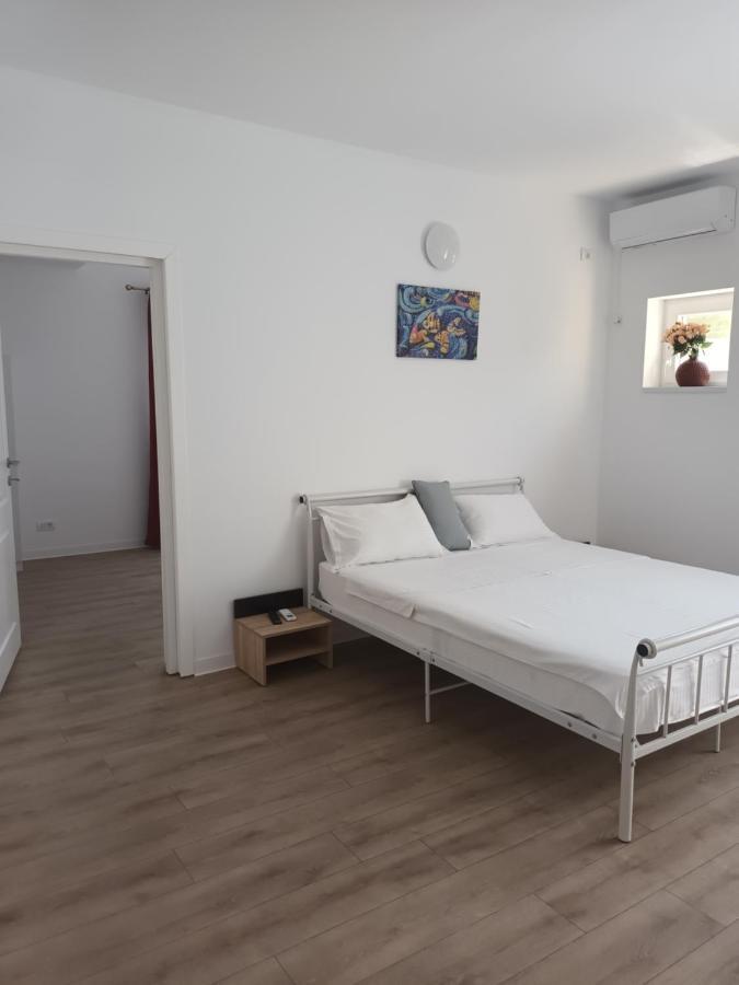 Hotel Vila Cosmin Eforie Nord Esterno foto